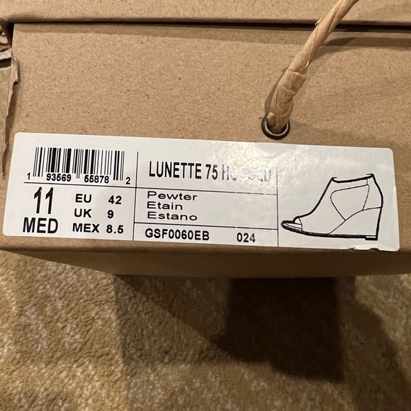 Kenneth Cole - Picture 10 of 12